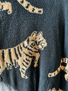 Jodifl Animal Print Fleece Blanket in Black Blanket Jodifl   