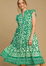 Load image into Gallery viewer, Umgee A-Line Two Toned Border Print Midi Dress in Green
