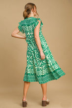 Load image into Gallery viewer, Umgee A-Line Two Toned Border Print Midi Dress in Green
