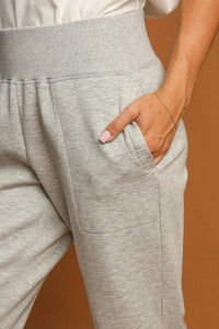 Umgee Luxe Knit Solid Color Joggers in Heather Grey