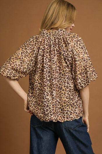 Umgee Leopard Print Top in Latte