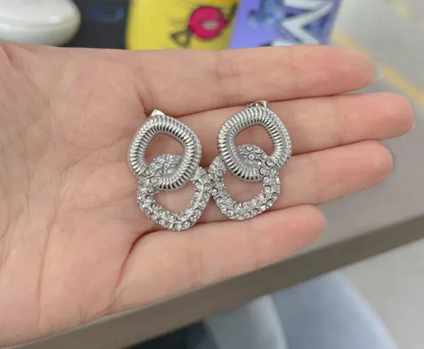 Elizabeth Earrings in Silver