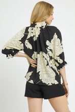 Load image into Gallery viewer, Umgee Bold Peony Floral Print Top in Black
