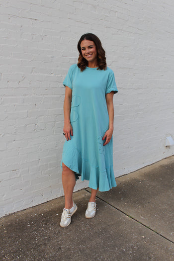 Easel Solid Color Knit Maxi Dress with Daisy Patches in Aqua Blue S Easel Solid Color Knit Maxi Dress with Daisy Patches in Aqua Blue S