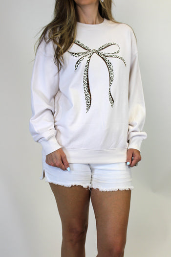 Tres Bien Premium Cotton Sweatshirt with Big Leopard Bow Graphic Print Front in Ivory