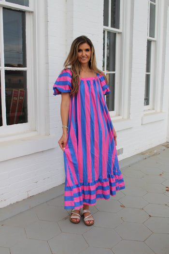 Peach Love Contrasting Bold Stripe Maxi Dress in Royal/Pink S Peach Love Contrasting Bold Stripe Maxi Dress in Royal/Pink S