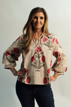 Load image into Gallery viewer, Entro A-Line Floral Print Ecru Top

