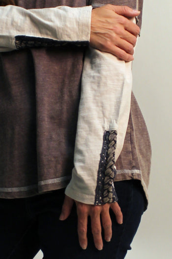 Easel Mineral Washed Color Mix Top in Ash Navy