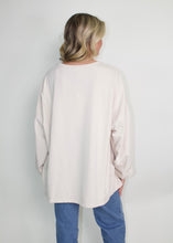 Load image into Gallery viewer, Easel Love Heart Patched Front Top in Ecru
