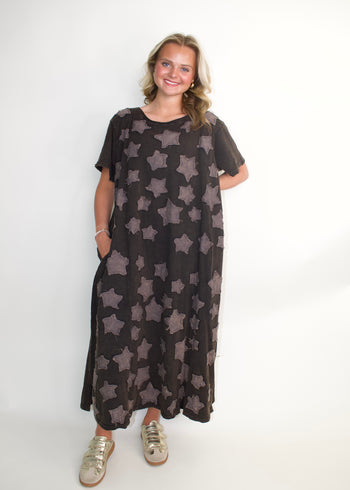 BlueVelvet Star Patch Maxi Dress in Black