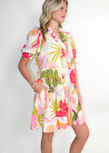 Load image into Gallery viewer, Easel Tropical Floral Dress in Vanilla Fuchsia
