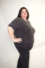 Load image into Gallery viewer, STITCH &amp; Co Lightweight Knit Sweater Top in Washed Black
