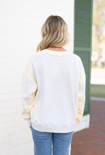 FATE Contrasting Color Block Sweatshirt in Heather Grey Soft Yellow