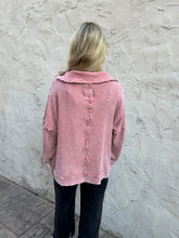 Load image into Gallery viewer, Easel Mineral Washed Ribbed Pullover Top in Mauve
