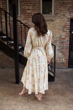 Load image into Gallery viewer, J.nna Floral Print Long Sleeve Maxi Dress in Floral Garden
