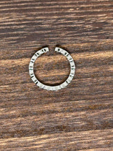 Load image into Gallery viewer, Lauren Kenzie CZ Oval Link Ring in Silver

