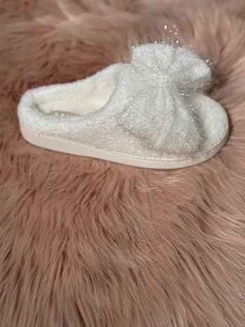 MIA 1976 "COZI" White 3D Bow Slippers