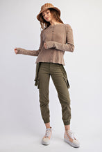 Load image into Gallery viewer, Easel Ribbed Knit Fitted Top in Mocha
