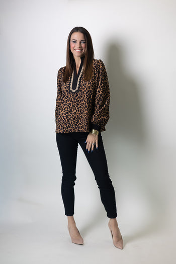 Jodifl Scallop Trim Knit and Lace Accent Leopard Corduroy Top in Taupe