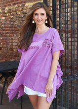 Load image into Gallery viewer, Easel Solid Color Top with Contrasting Print Details in Lilac
