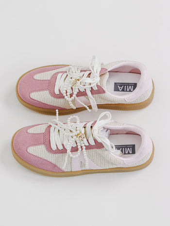 MIA 1976 "AXEL" Sneakers in Off White