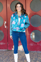 Load image into Gallery viewer, Mystree Mixed Floral Print Puffer Jacket in Emerald
