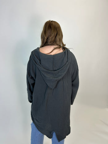 Beyond Capri Hooded Gauze Tunic Top in Charcoal