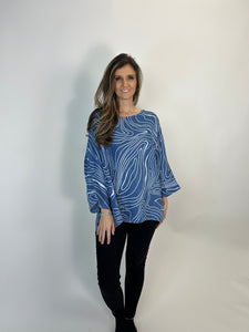 Beyond Capri Linen Wave Top in Denim