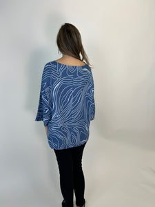 Beyond Capri Linen Wave Top in Denim