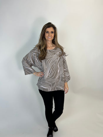 Beyond Capri Linen Wave Top in Taupe