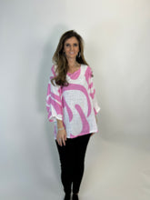 Load image into Gallery viewer, Yolly Two-Toned Abstract Print Top in White/Pink
