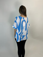 Load image into Gallery viewer, Yolly Two-Toned Mixed Print Top in White/Blue
