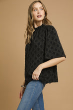 Load image into Gallery viewer, Umgee Jacquard Textured Lattice Pattern Top in Black
