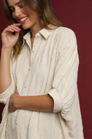 Umgee Solid Color Jacquard Textured Leaf Pattern Top in Champagne