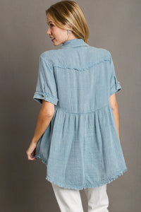 Umgee Mineral Wash Baby Doll Tunic Top in Light Denim