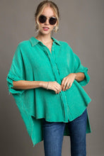 Load image into Gallery viewer, Umgee Cotton Gauze Button Down Collared Top in Jade Green
