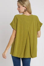 Load image into Gallery viewer, Umgee Solid Color Linen Blend Boxy Cut Top in Avocado Shirts &amp; Tops Umgee   

