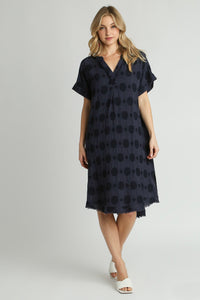 Umgee Swiss Dot Textured Jacquard Midi Dress in Navy