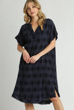 Load image into Gallery viewer, Umgee Swiss Dot Textured Jacquard Midi Dress in Navy
