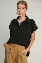 Load image into Gallery viewer, Umgee Boxy Cut Half Button Down Textured Top in Black
