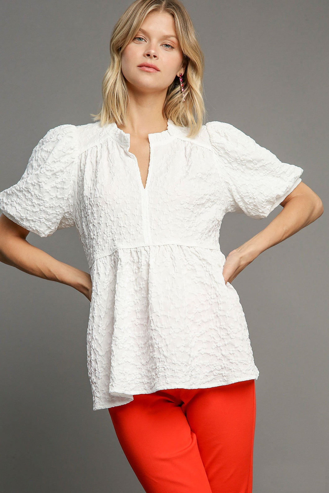 Umgee Textured Floral Jacquard Print Top in Off White