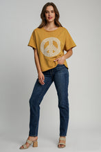 Load image into Gallery viewer, Umgee Lace Applique Peace Sign Top in Goldenrod
