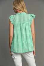 Load image into Gallery viewer, Umgee Checkered Seersucker Top with Embroidery Details in Green
