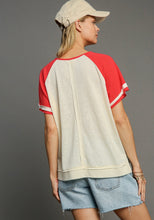 Load image into Gallery viewer, Umgee Color Block Top with Star Patch in Coral Fuchsia
