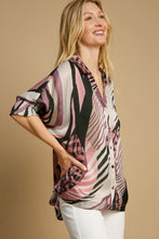 Load image into Gallery viewer, Umgee Abstract Print Top in Mauve Mix
