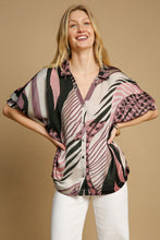 Load image into Gallery viewer, Umgee Abstract Print Top in Mauve Mix
