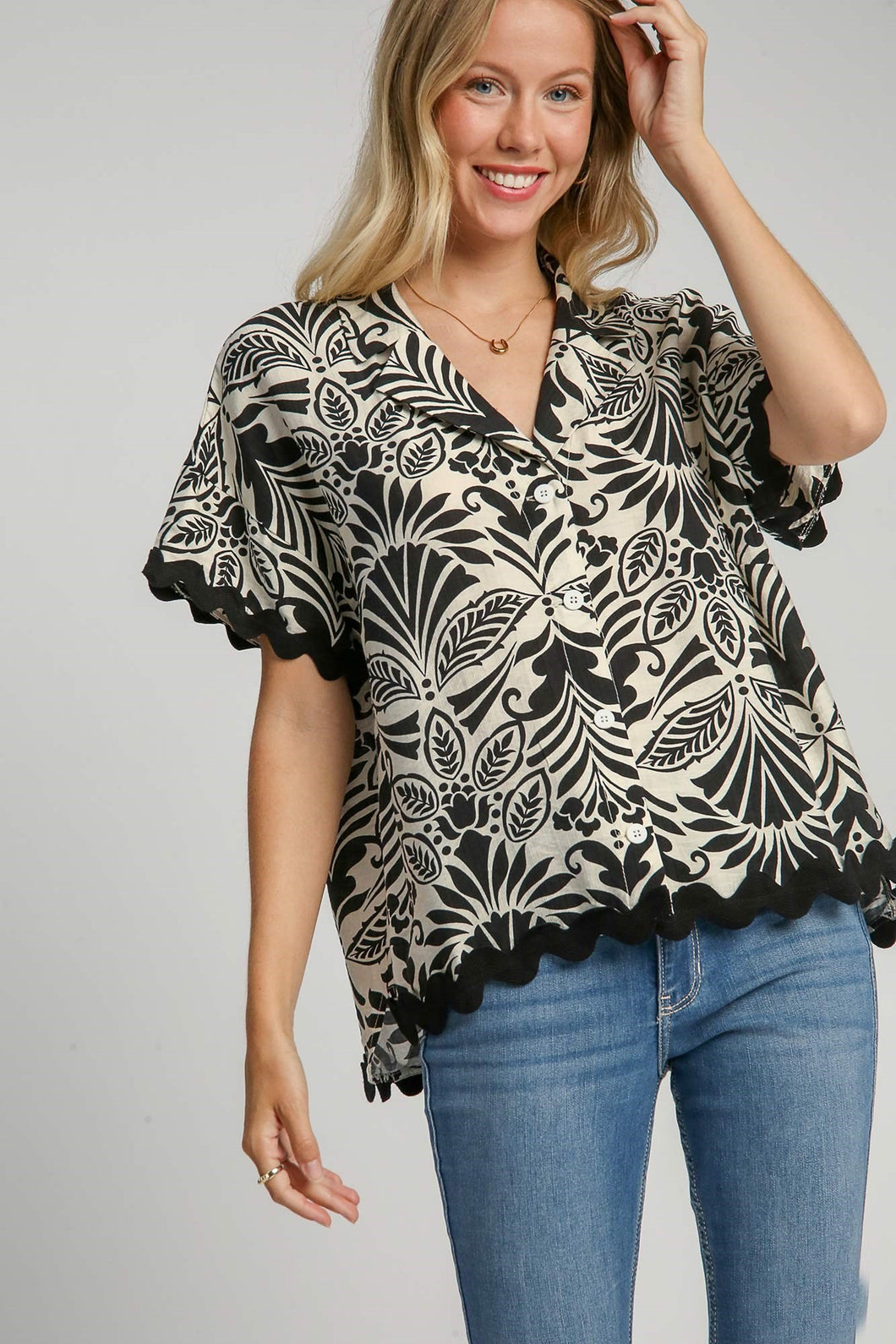 Umgee Two Toned Print Button Down Top in Black