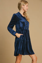 Load image into Gallery viewer, Umgee Textured Striped Velvet Dress in Navy
