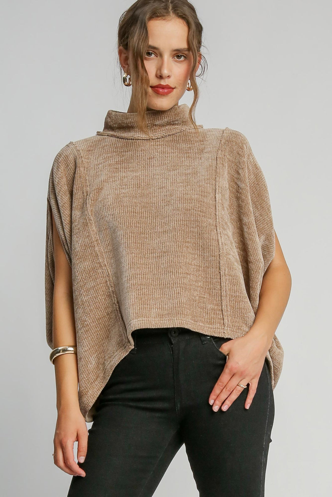 Umgee Soft Knit Solid Color Top in Mocha