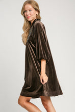 Load image into Gallery viewer, Umgee Solid Color Velvet Mini Dress in Espresso
